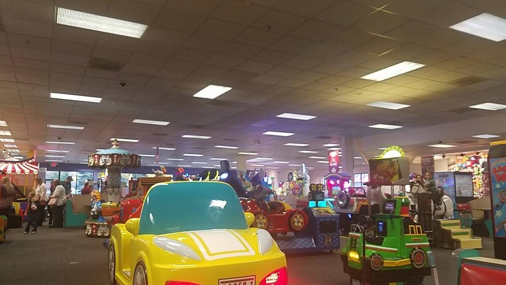 Chuck E. Cheese | restaurant | 1273 Lombardi Access Rd, Green Bay, WI 54304, USA | 9204970338 OR +1 920-497-0338