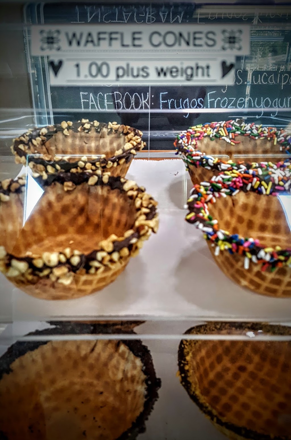 Frugos Frozen Yogurt | restaurant | 33490 Oak Glen Rd, Yucaipa, CA 92399, USA | 9097903700 OR +1 909-790-3700