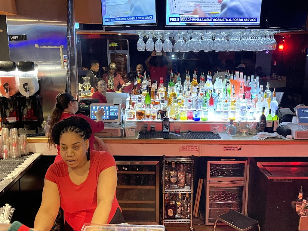 Blitz Lounge Restaurant and Bar | restaurant | 4515 Matlock Rd, Arlington, TX 76018, USA | 6823235323 OR +1 682-323-5323