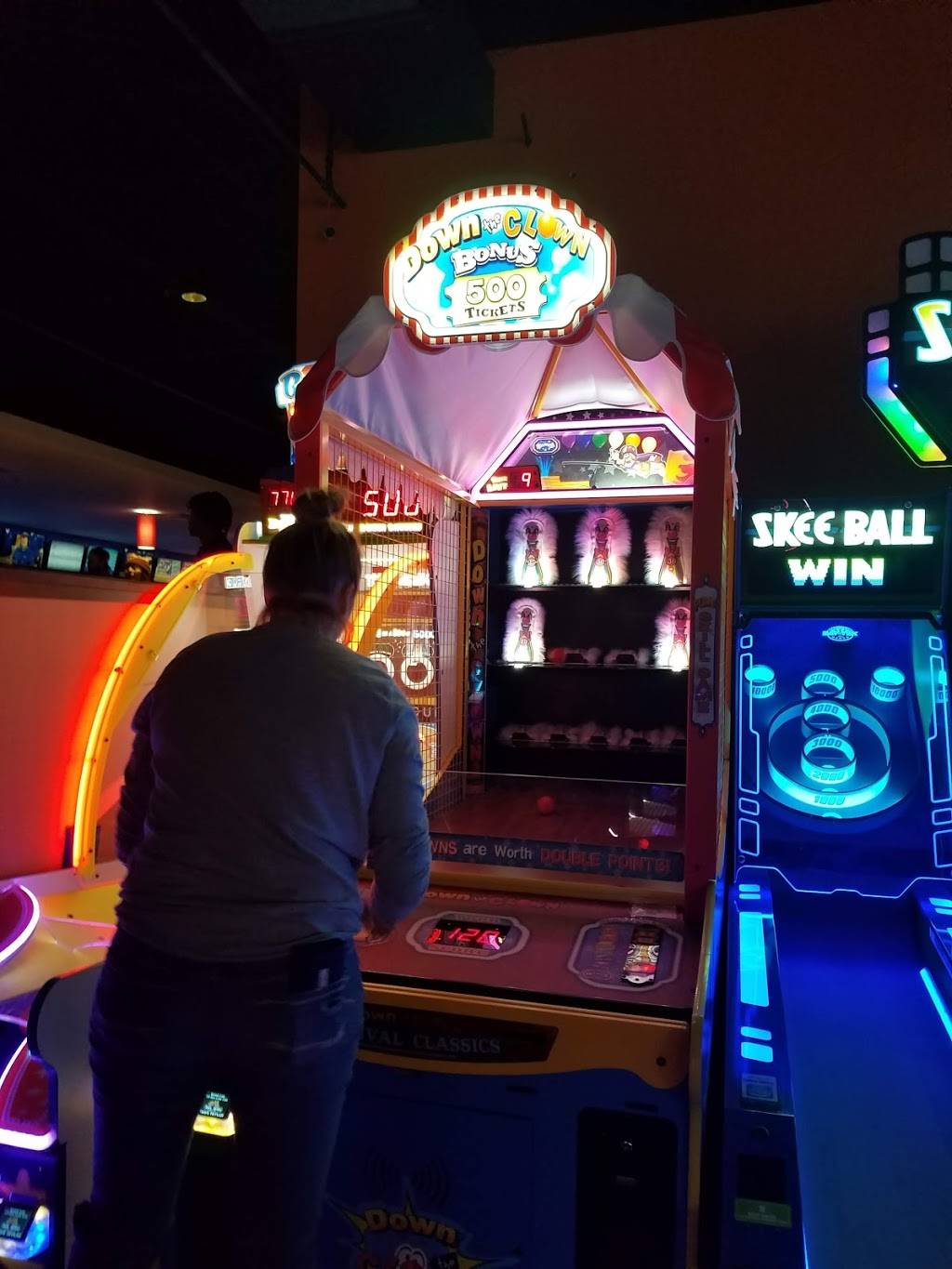 Stars and Strikes Family Entertainment Center | restaurant | 333 N Lowry St, Smyrna, TN 37167, USA | 6789655707 OR +1 678-965-5707