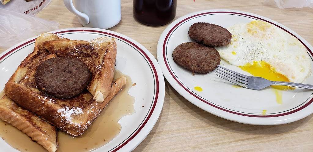 Huddle House | meal takeaway | 2201 GA-57, Townsend, GA 31331, USA | 9128322060 OR +1 912-832-2060