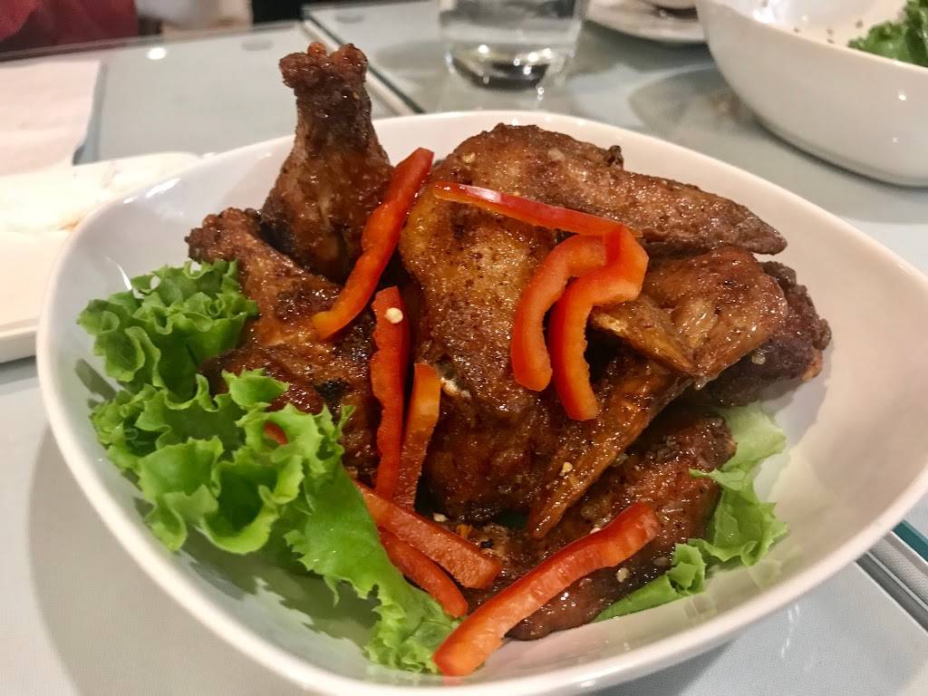 Bangkok Thai Cuisine | restaurant | 16775 Yonge St #8, Newmarket, ON L3Y 8J4, Canada | 9058957211 OR +1 905-895-7211