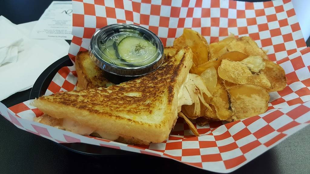 Cheezies | restaurant | 5995 Preston Rd, Frisco, TX 75034, USA | 4695353306 OR +1 469-535-3306