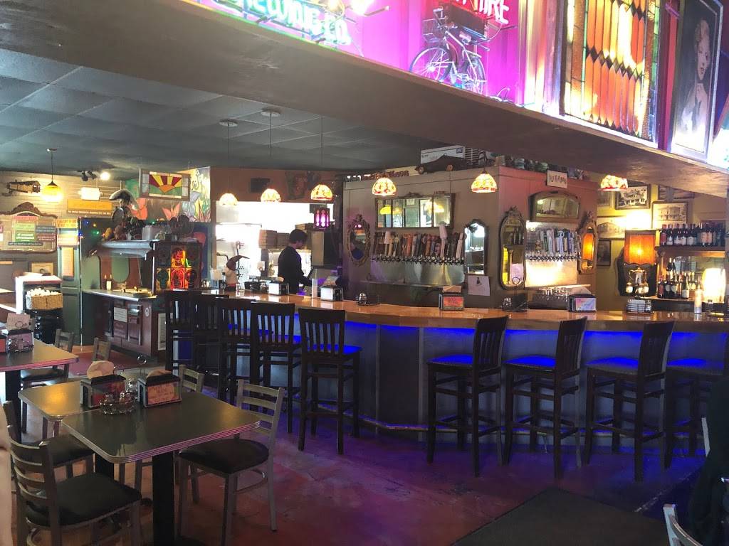 Two Guys Pizza & Ribs | restaurant | 1307 7th Ave E, Hendersonville, NC 28792, USA | 8286936755 OR +1 828-693-6755