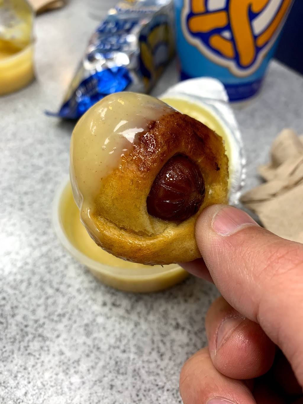 Auntie Annes | restaurant | 8200 Vineland Ave #1233, Orlando, FL 32821, USA | 4072387774 OR +1 407-238-7774