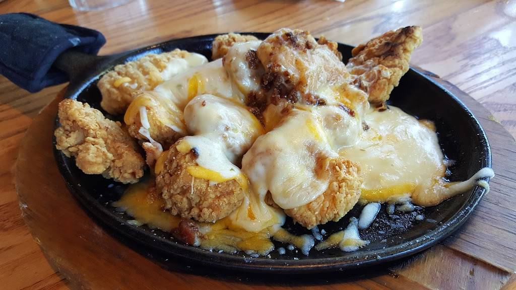 Chilis Grill & Bar | meal takeaway | 1908 E 20th St, Chico, CA 95928, USA | 5303451687 OR +1 530-345-1687