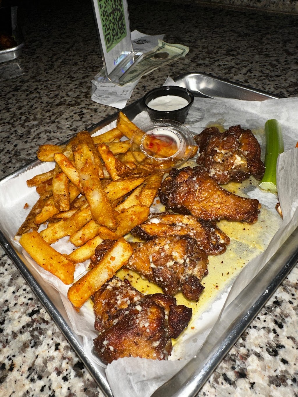 Muck Tavern | restaurant | 190 N Lake Ave, Pahokee, FL 33476, USA | 5612859112 OR +1 561-285-9112