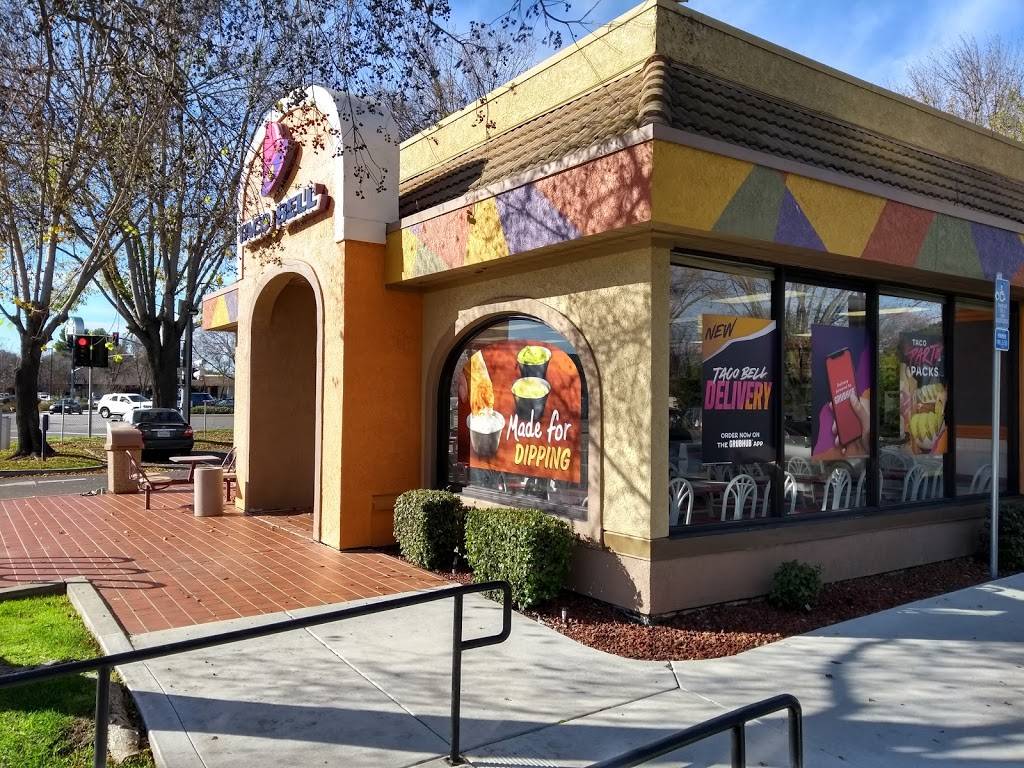 Taco Bell | meal takeaway | 4811 Chiles Rd, Davis, CA 95618, USA | 5307539423 OR +1 530-753-9423