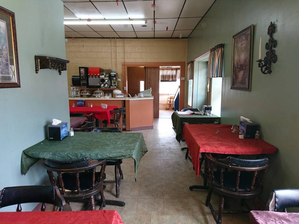 Libbys Cakes Catering & Deli | restaurant | 129 Lothbury Ave, Middlesboro, KY 40965, USA | 6062423235 OR +1 606-242-3235