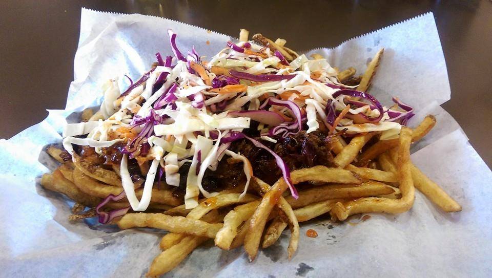 Grabs Burger Bar | restaurant | 2324 18th St, Kenosha, WI 53140, USA | 2627640848 OR +1 262-764-0848