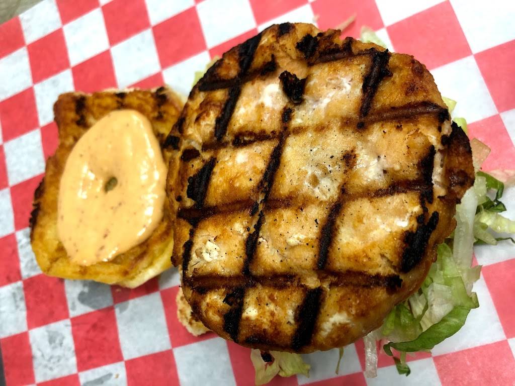 Saucey Crab | restaurant | 21754 W Eleven Mile Rd, Southfield, MI 48076, USA | 2487284444 OR +1 248-728-4444