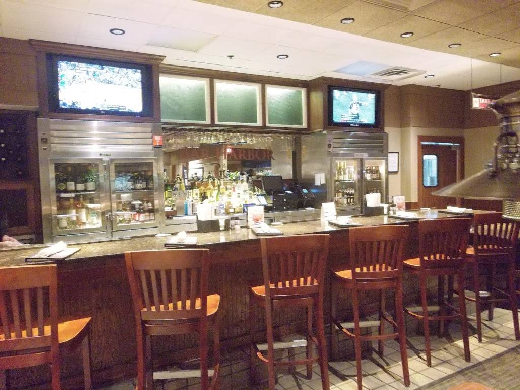 Red Lobster | restaurant | 1180 Admiral Callaghan Ln, Vallejo, CA 94591, USA | 7076440167 OR +1 707-644-0167