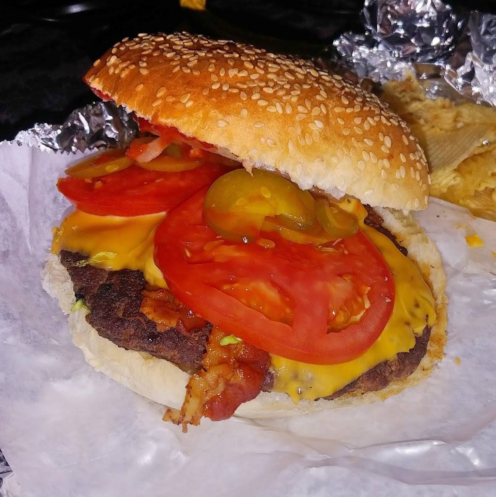 Presuttis Italian Subs | restaurant | 3600 Okeechobee Rd, Fort Pierce, FL 34947, USA | 7724657767 OR +1 772-465-7767