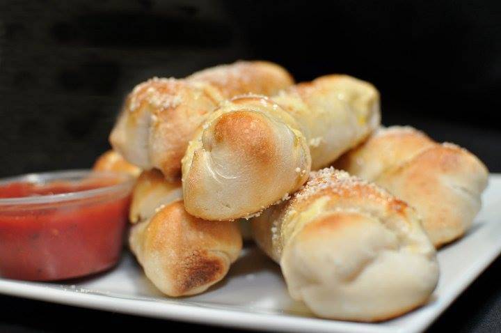 5 Star Pizza and Burgers | restaurant | 295 E Gun Hill Rd, Bronx, NY 10467, USA | 3478437342 OR +1 347-843-7342