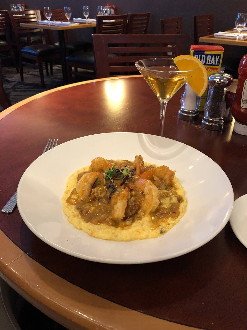 Diamond Tavern | restaurant | 401 W Pratt St, Baltimore, MD 21201, USA | 4435738777 OR +1 443-573-8777