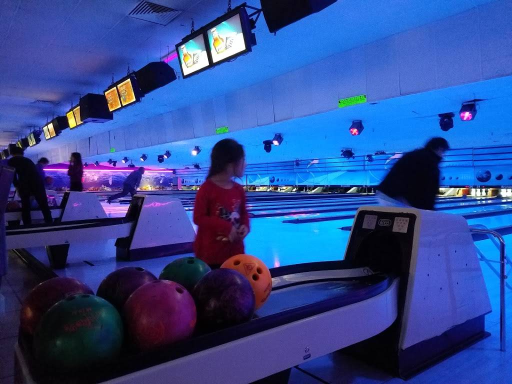 Homestead Bowl & The X Bar | night club | 20990 Homestead Rd, Cupertino, CA 95014, USA | 4082555700 OR +1 408-255-5700