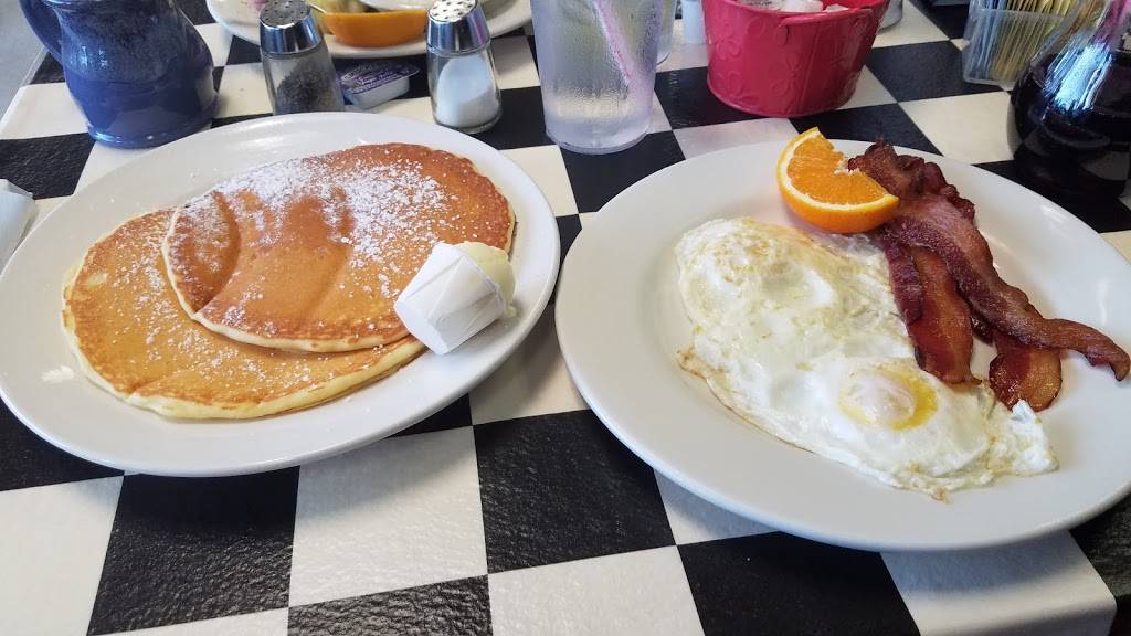 Plantation Cafe & Deli | meal takeaway | 95 Mathews Dr, Hilton Head Island, SC 29926, USA | 8433424472 OR +1 843-342-4472