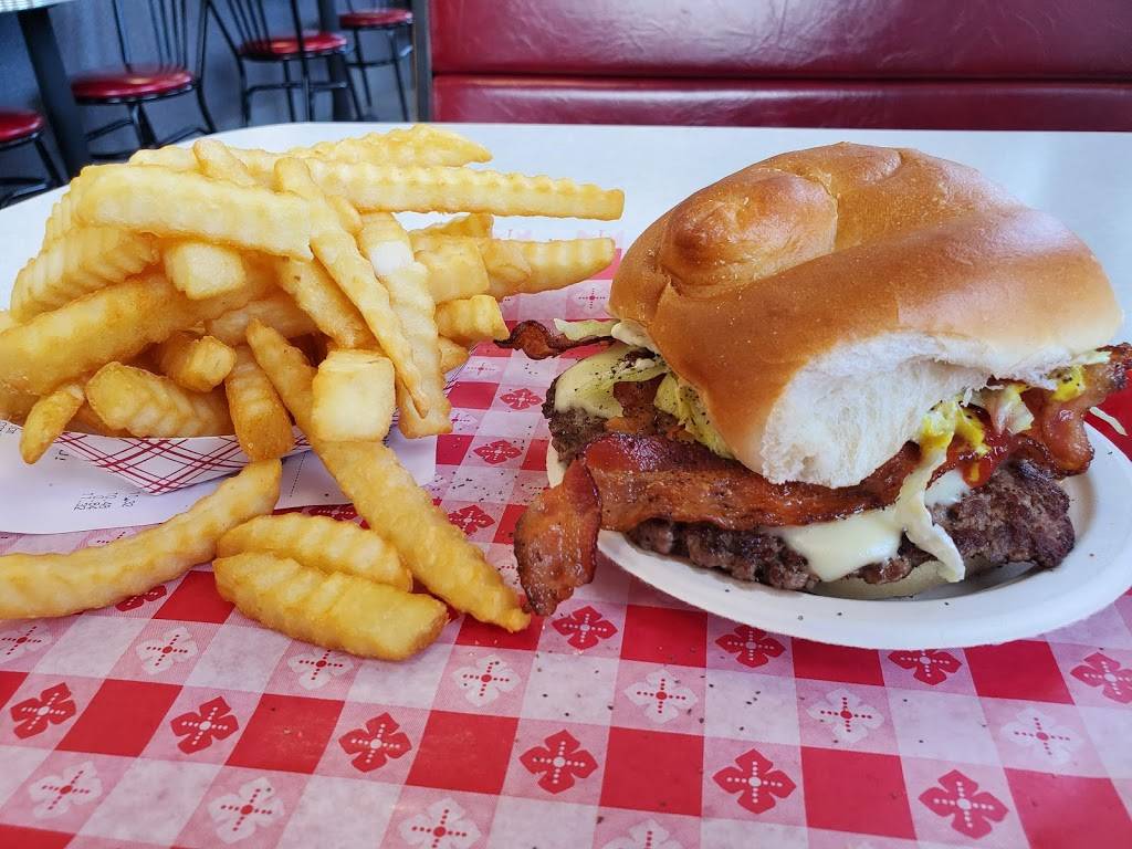 Tom Wahls Brighton | restaurant | 2545 Monroe Ave, Rochester, NY 14618, USA | 5854419620 OR +1 585-441-9620