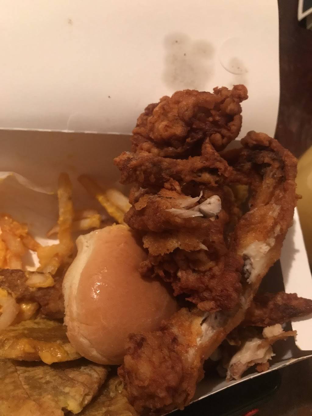 kennedy fried chicken | restaurant | 667 E 187th St, Bronx, NY 10458, USA | 9178012727 OR +1 917-801-2727