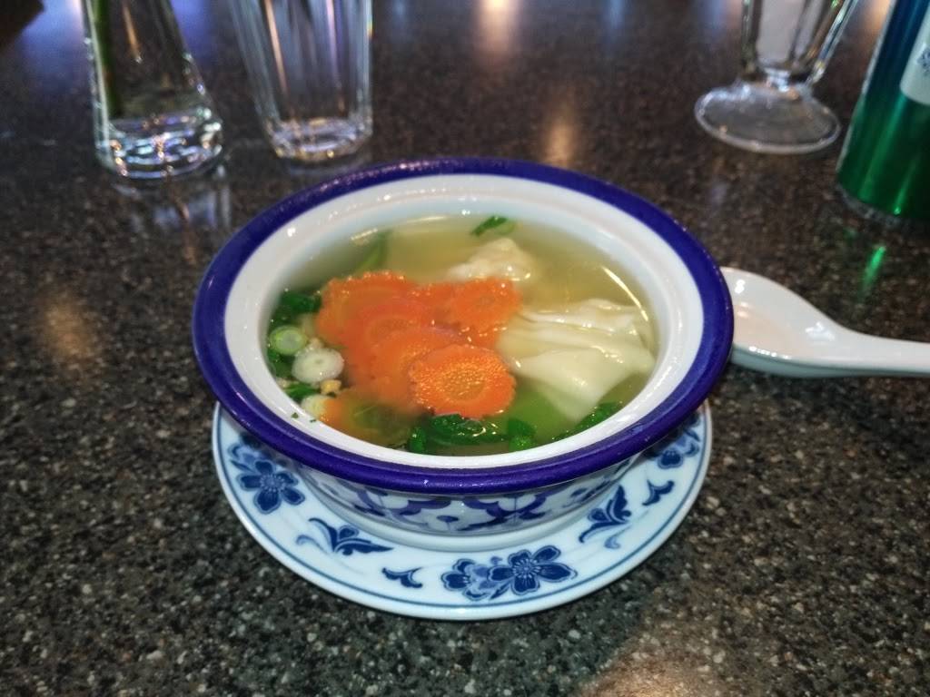 Thai Spring Rolls | restaurant | 15461 Yonge StL4G 1P4, Aurora, ON L4G 1P4, Canada | 9057276336 OR +1 905-727-6336