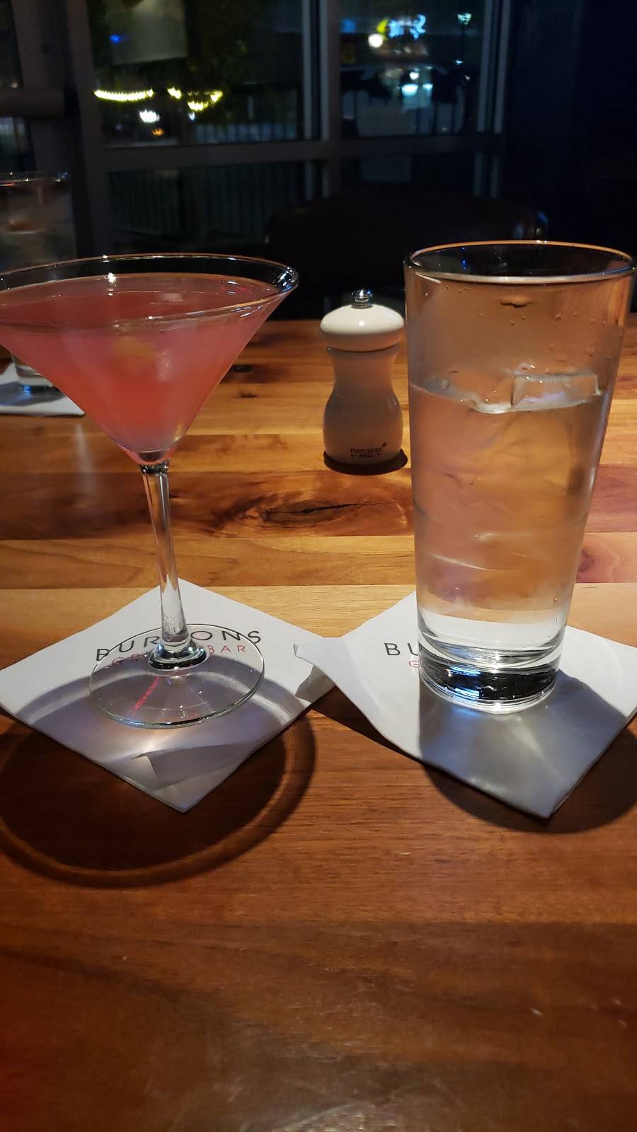 McCoys Bar Patio and Grill | restaurant | 1900 Madison Ave, Council Bluffs, IA 51503, USA | 7123282374 OR +1 712-328-2374