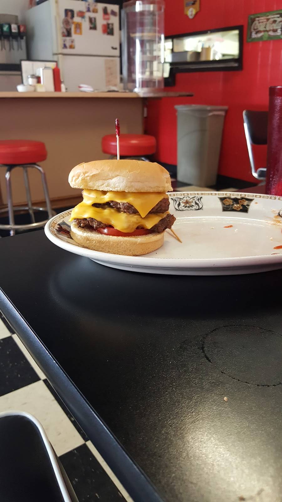 Leroys Place | restaurant | 1537 S A St, Elwood, IN 46036, USA | 7655529051 OR +1 765-552-9051