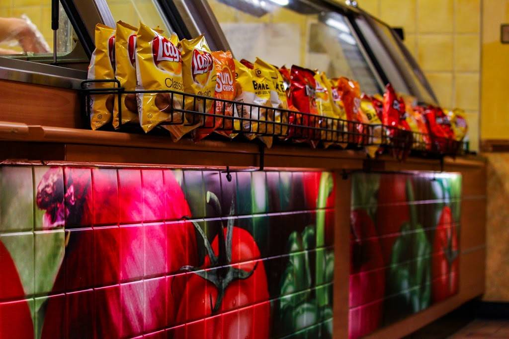 Subway Restaurants | restaurant | Crossroads W Shop Center, 2101 W Broadway Ste 102, Columbia, MO 65203, USA | 5734458456 OR +1 573-445-8456