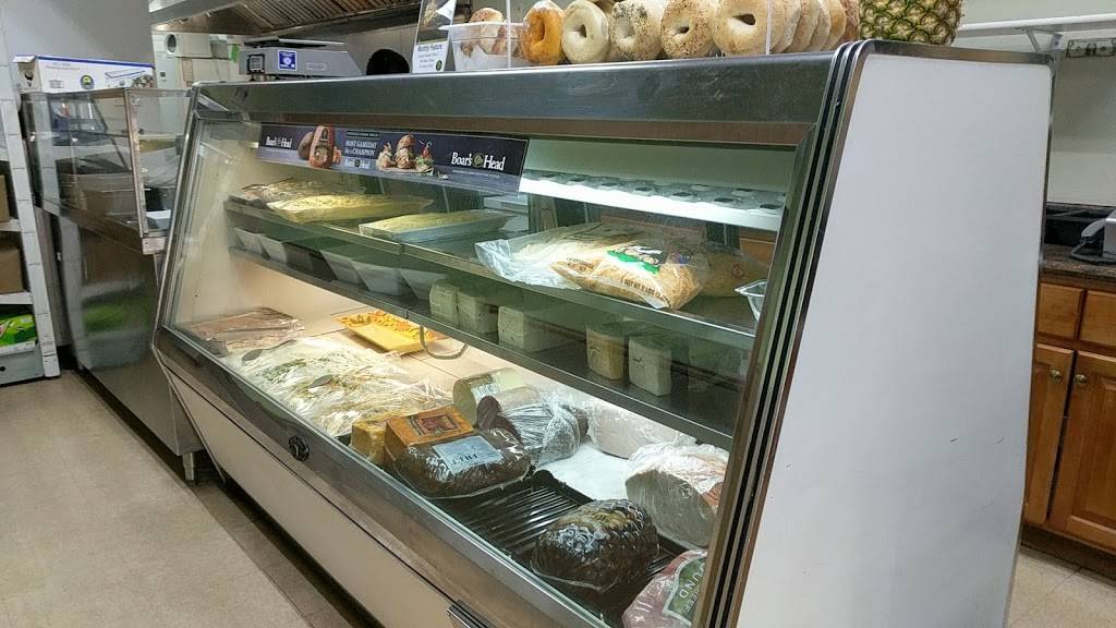 Johnnys Gourmet Deli | restaurant | 2595 Woodbridge Ave, Edison, NJ 08817, USA | 7326624865 OR +1 732-662-4865