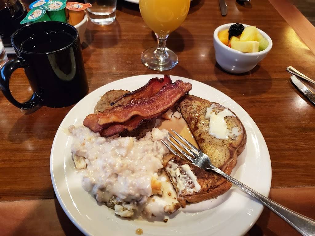 The IowaStater Restaurant | restaurant | 2100 Green Hills Dr, Ames, IA 50014, USA | 5152682238 OR +1 515-268-2238