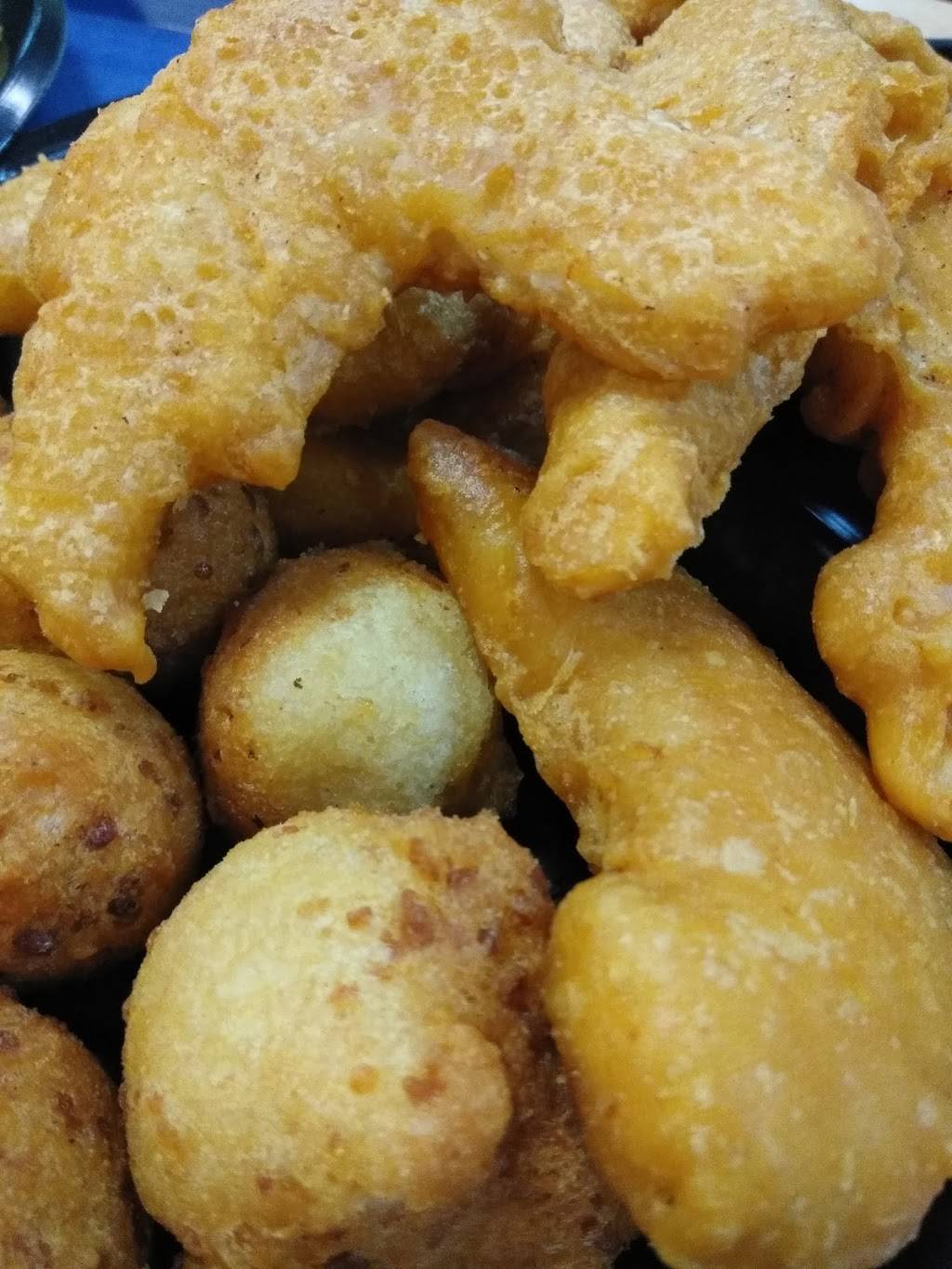 Long John Silvers | restaurant | 2227 SW Military Dr, San Antonio, TX 78224, USA | 2109229898 OR +1 210-922-9898