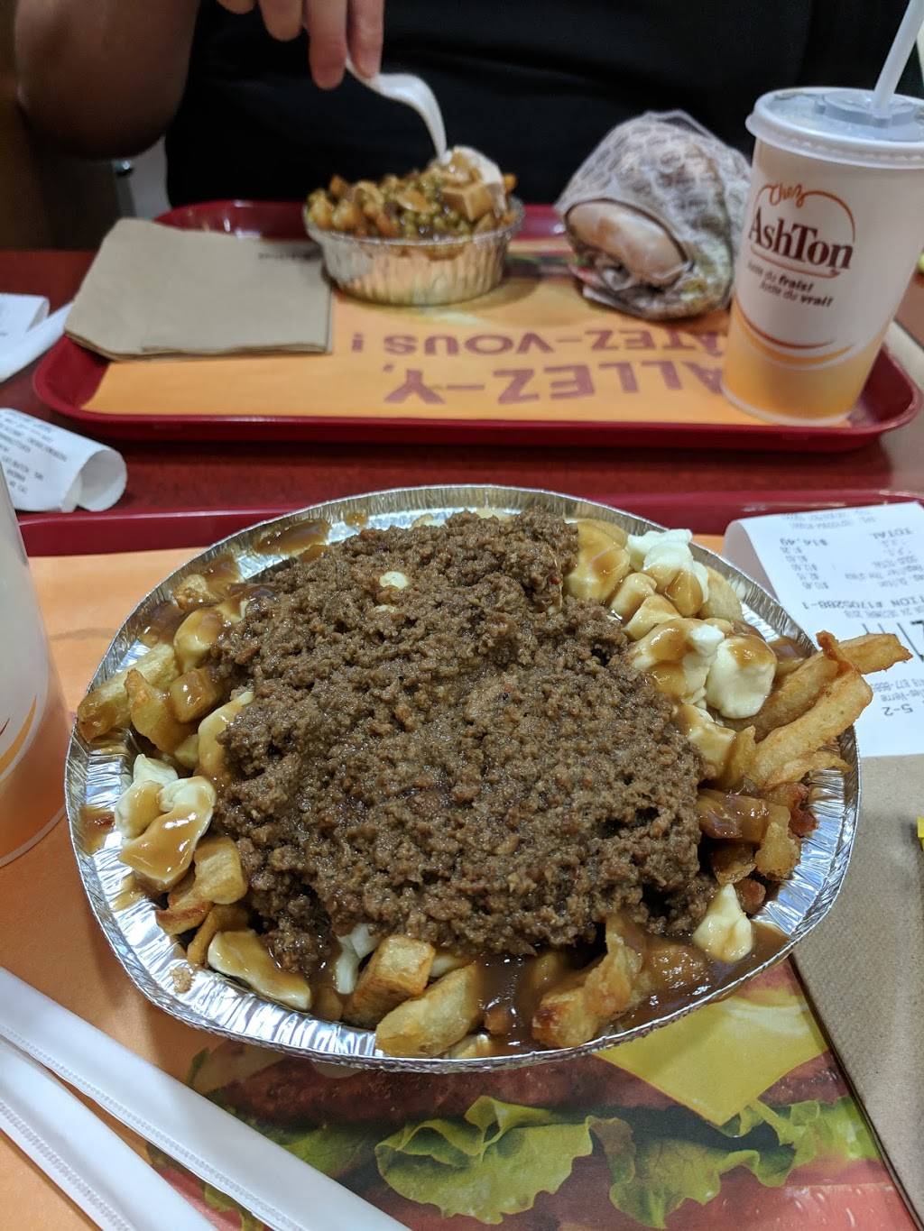 Chez Ashton | meal takeaway | 1600 Avenue Jules-Verne, Québec, QC G2G 2W5, Canada | 4188778686 OR +1 418-877-8686