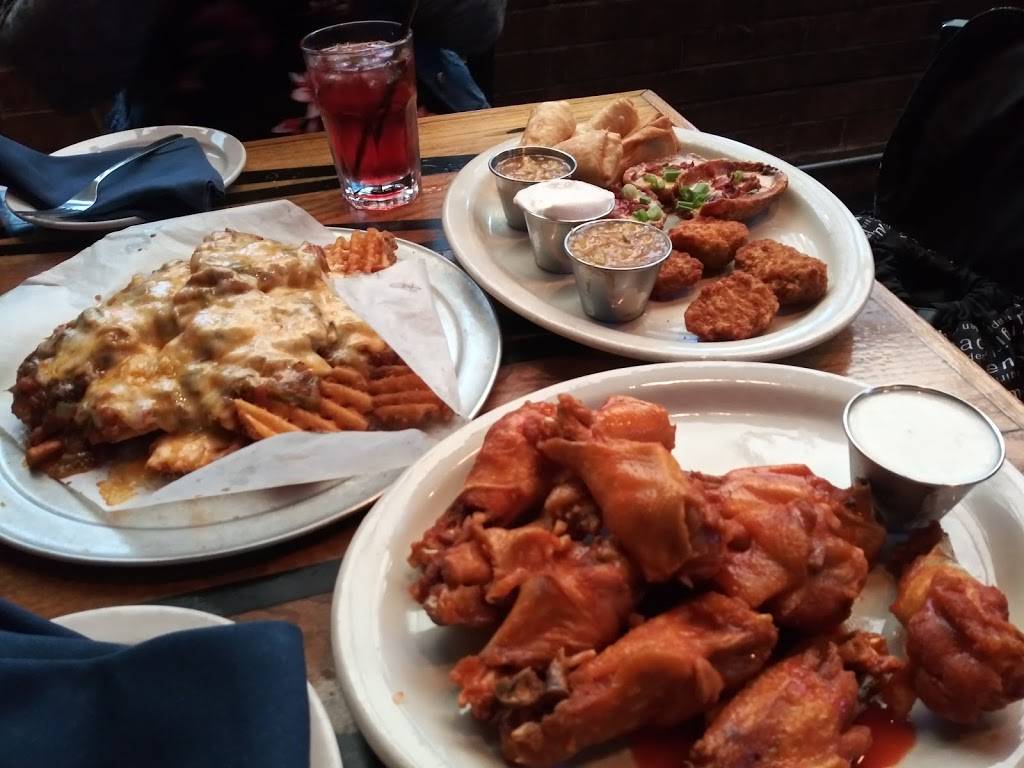 Hatch Cover | restaurant | 252 E Cheyenne Mountain Blvd, Colorado Springs, CO 80906, USA | 7195765223 OR +1 719-576-5223