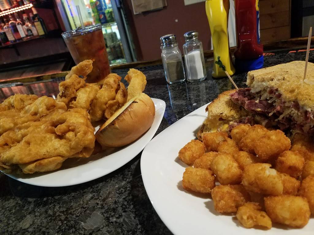 Verns Place | restaurant | 2322 E Washington St, Indianapolis, IN 46201, USA | 3176388376 OR +1 317-638-8376