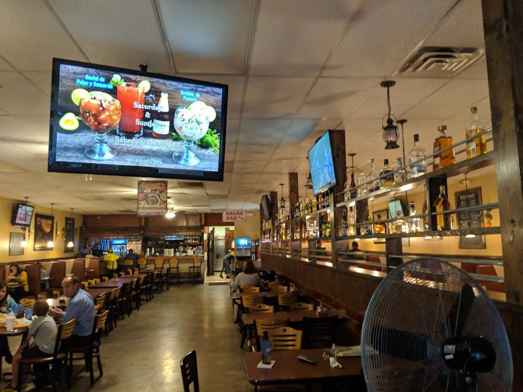 Alejandros Mexican Grill - Hollins | restaurant | 7212 Williamson Rd, Roanoke, VA 24019, USA | 5409045825 OR +1 540-904-5825