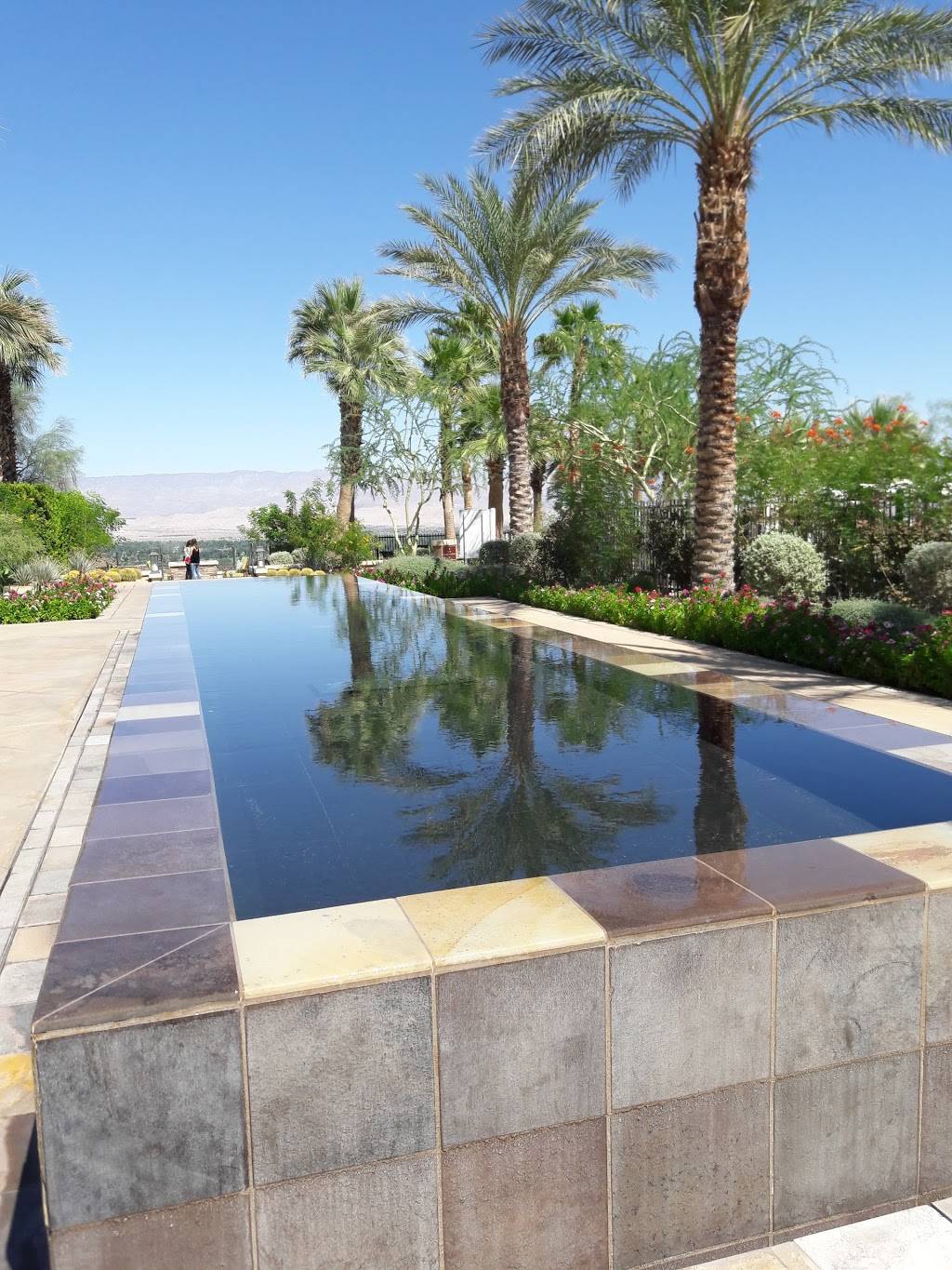 The Oasis Country Club | restaurant | 42330 Casbah Way, Palm Desert, CA 92211, USA | 7603452715 OR +1 760-345-2715