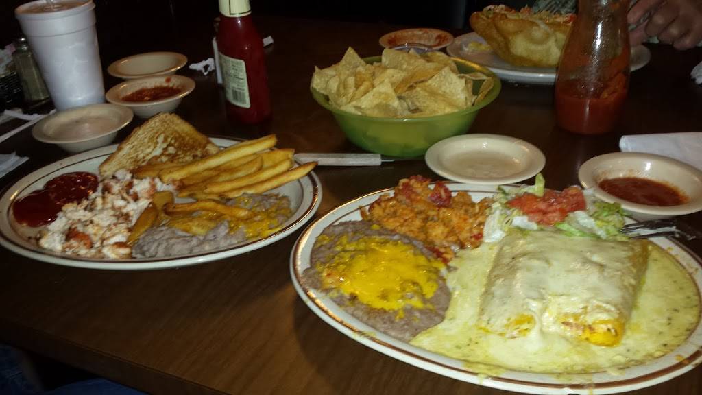 Lean-To Restaurant | restaurant | 513 Broadway St, South Fulton, TN 38257, USA | 7314791557 OR +1 731-479-1557