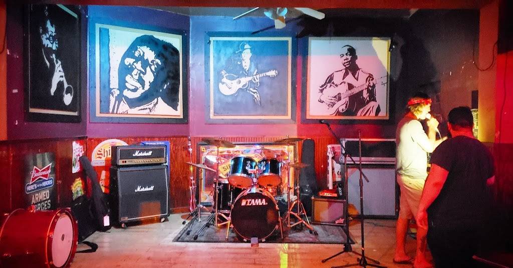 Poorhouse | restaurant | 110 SW 3rd Ave, Fort Lauderdale, FL 33312, USA | 9545225145 OR +1 954-522-5145