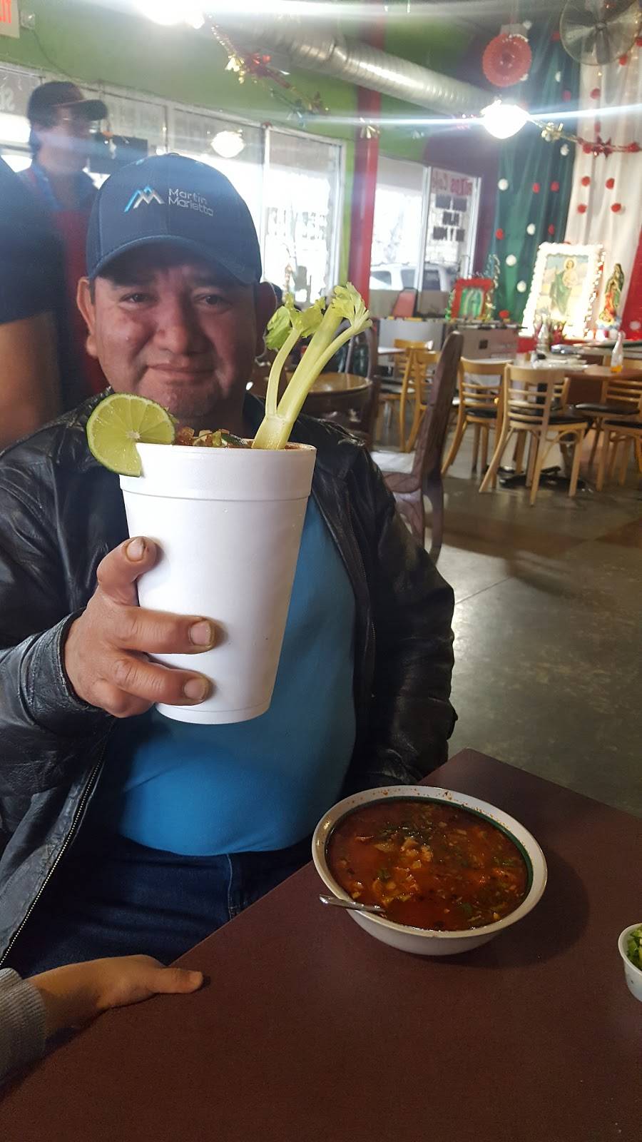 Rizos Cafe | restaurant | 2828C Starlight Rd, Dallas, TX 75220, USA | 2145412030 OR +1 214-541-2030