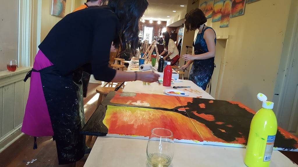 Uncork’d Art | restaurant | 1834 Columbia Road Northwest, 3rd Floor, Washington, DC 20005, USA | 8883171047 OR +1 888-317-1047