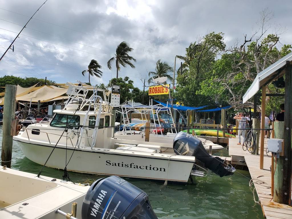 Robbies | restaurant | 77522 Overseas Hwy, Islamorada, FL 33036, USA | 3056648070 OR +1 305-664-8070