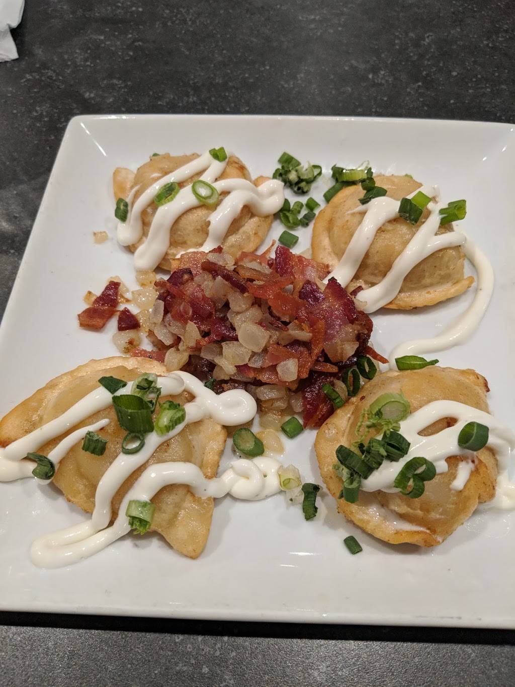 Ganders Restaurant & Lounge | restaurant | 19525 Victor Pkwy, Livonia, MI 48152, USA | 7344626000 OR +1 734-462-6000