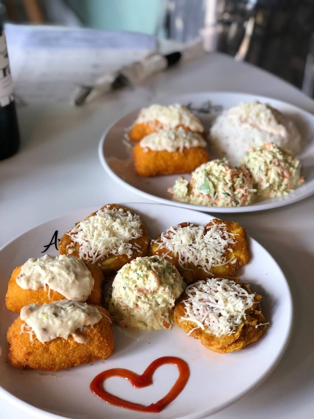 Amaretto Bistro Latin Cuisine | restaurant | 8001 S Orange Blossom Trail, Orlando, FL 32809, USA | 4073341167 OR +1 407-334-1167