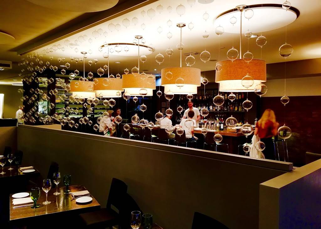 Acacia mid-town | restaurant | 2601 W Cary St, Richmond, VA 23220, USA | 8045620138 OR +1 804-562-0138