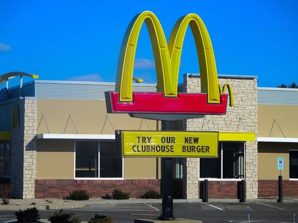 McDonalds | cafe | 1429 US-51, Stoughton, WI 53589, USA | 6088736939 OR +1 608-873-6939