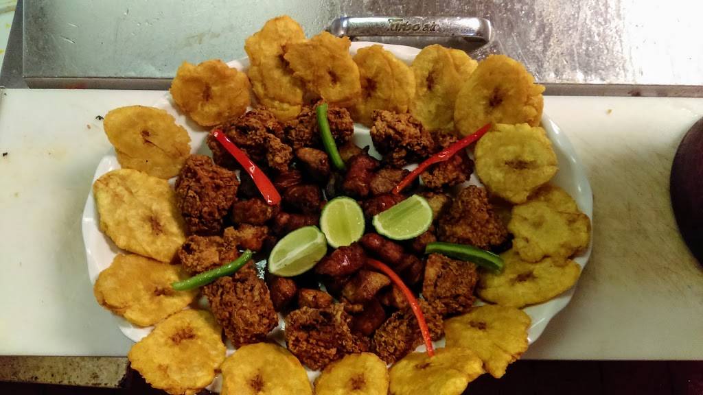 Sazoncito Latin Food | restaurant | 4542 S Semoran Blvd, Orlando, FL 32822, USA | 4078022982 OR +1 407-802-2982