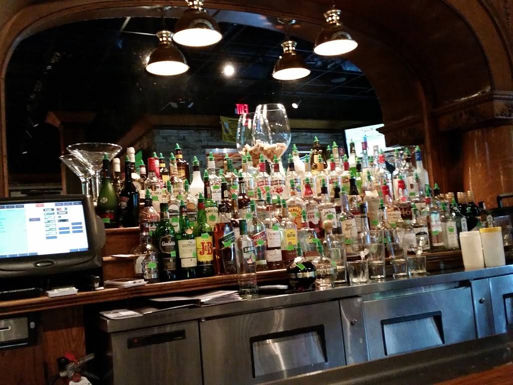 Henrys | restaurant | 2508 Independence Blvd, Wilmington, NC 28412, USA | 9107932929 OR +1 910-793-2929