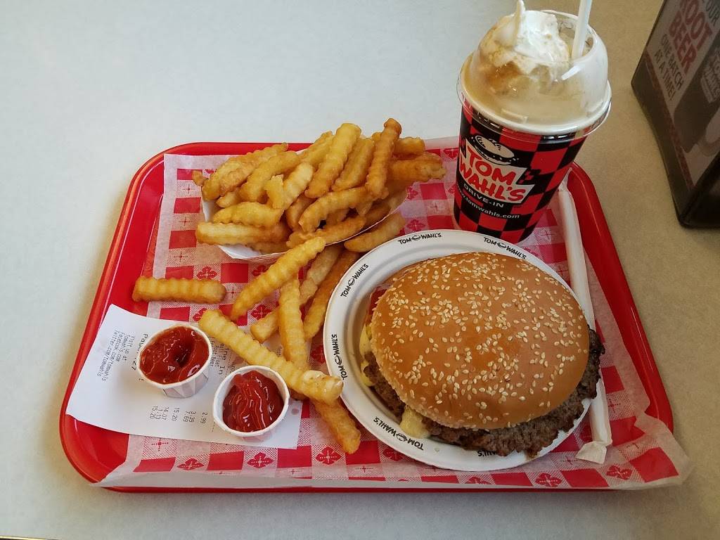 Tom Wahls Avon | restaurant | 283 E Main St, Avon, NY 14414, USA | 5852262420 OR +1 585-226-2420