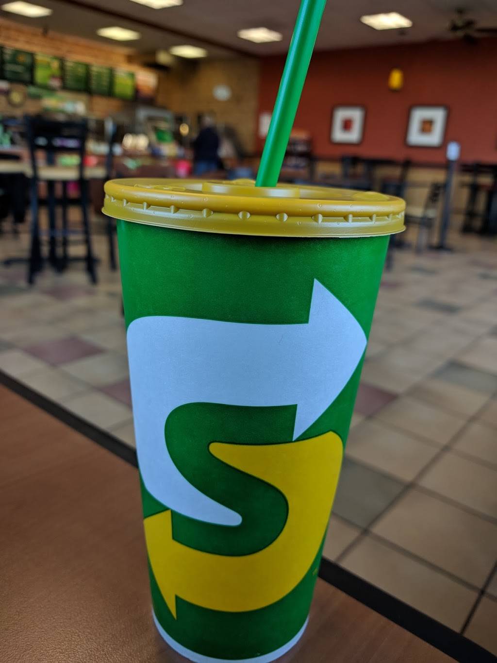 Subway | restaurant | 3150 W 11th Ave, Eugene, OR 97402, USA | 5416837047 OR +1 541-683-7047