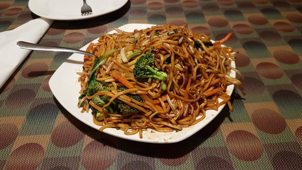 Super Hakka Restaurant | restaurant | 1801 Lawrence Ave E, Scarborough, ON M1R 2X7, Canada | 4167550855 OR +1 416-755-0855