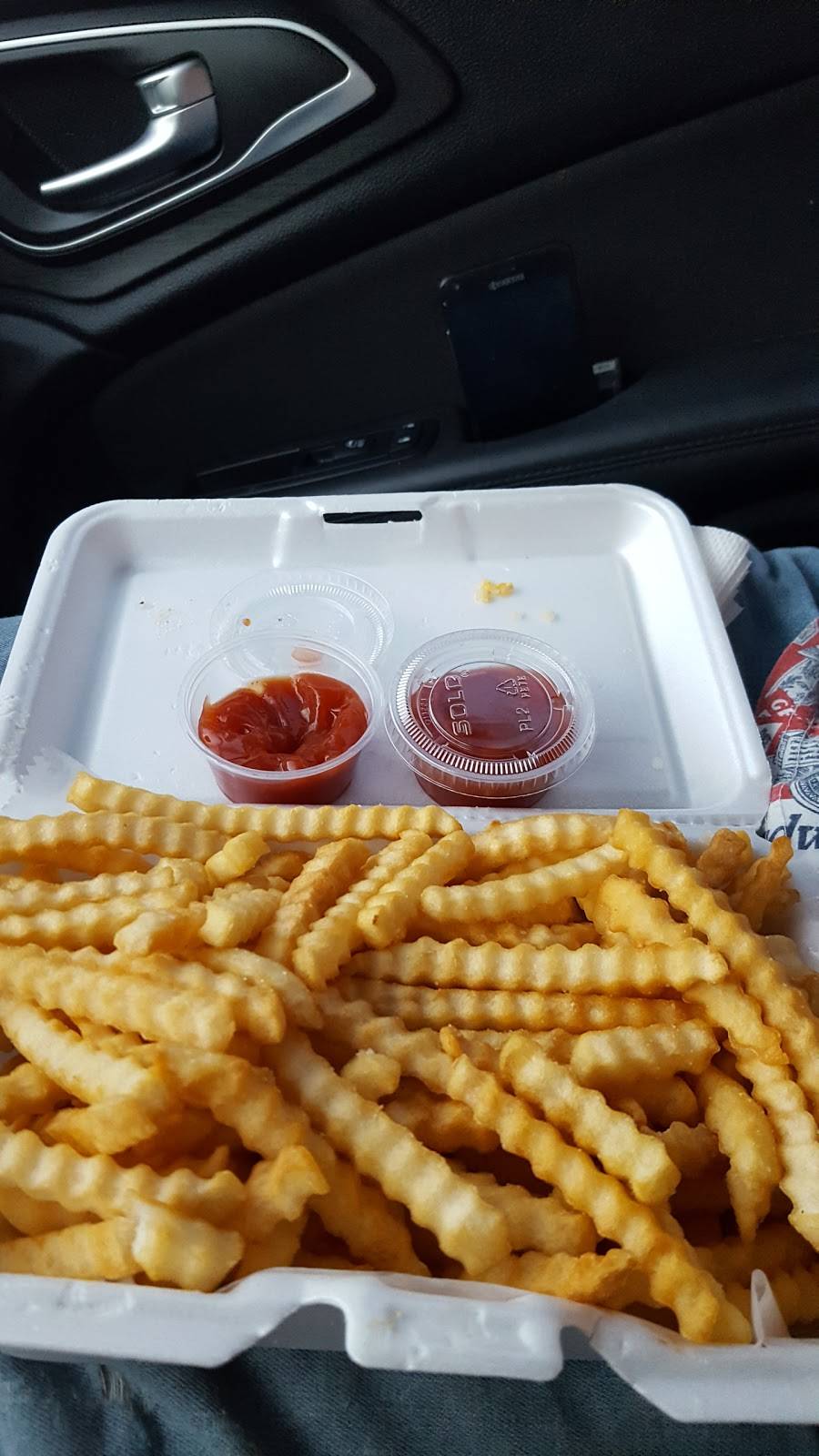 Burger Bank | restaurant | 1617 S Weinbach Ave, Evansville, IN 47714, USA | 8124752265 OR +1 812-475-2265